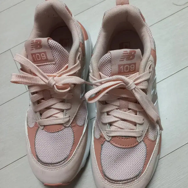 [BUNJANG] New Balance 109 Pink Kids Sneakers Size 225 / 뉴발란스 109 핑크 아동운동화225
