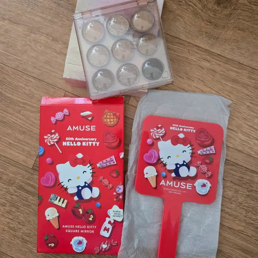 [BUNJANG] Amuse Eye Color Palette 03 Daisy + Amuse Hello Kitty Square Mirror / (미사용 새상품) 어뮤즈 아이 컬러 팔레트 03 데이지 + 어뮤즈 헬로키티 사각 손거울