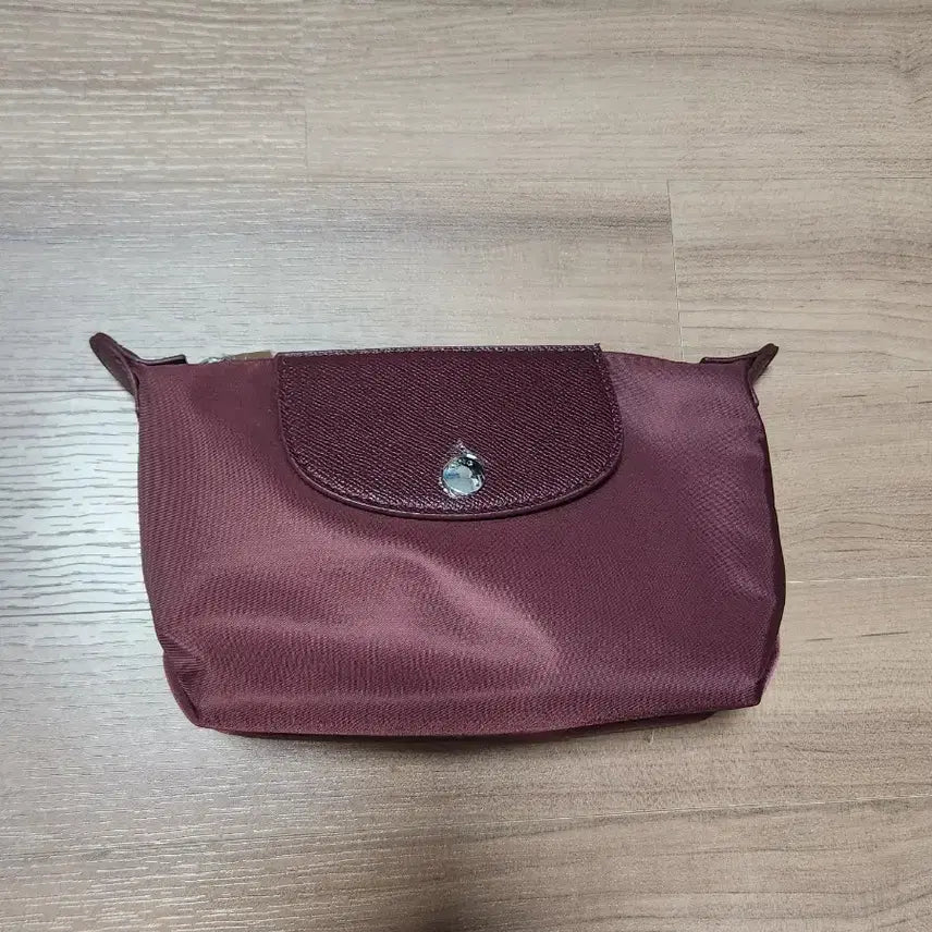 [BUNJANG] Mango Mini Pouch Wine Color / 스페인 브랜드 망고 미니 파우치