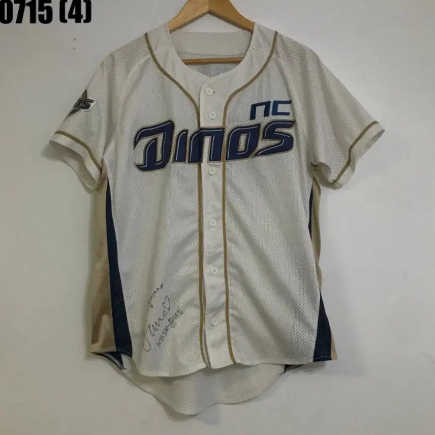 [BUNJANG] NC Dinos Baseball Uniform (Signed) / NC 다이노스 야구 유니폼 (사인 포함) 0715