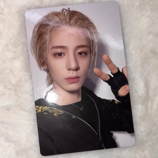 [BUNJANG] BOYNEXTDOOR Leehan 'Oh My' Album Photocard / 보넥도 이한 포카 노장르 앨범