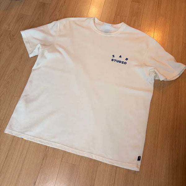 [BUNJANG] Iab Studio 10th Anniversary T-shirt White / 아이앱스튜디오 10주년 티셔츠 화이트