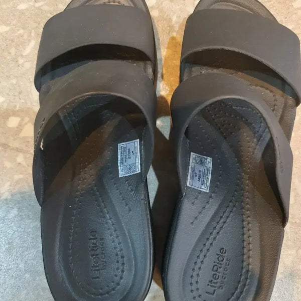 [BUNJANG] Crocs LiteRide Sandal Black W7 / 크록스 라이트라이드 샌들 블랙 W7  240