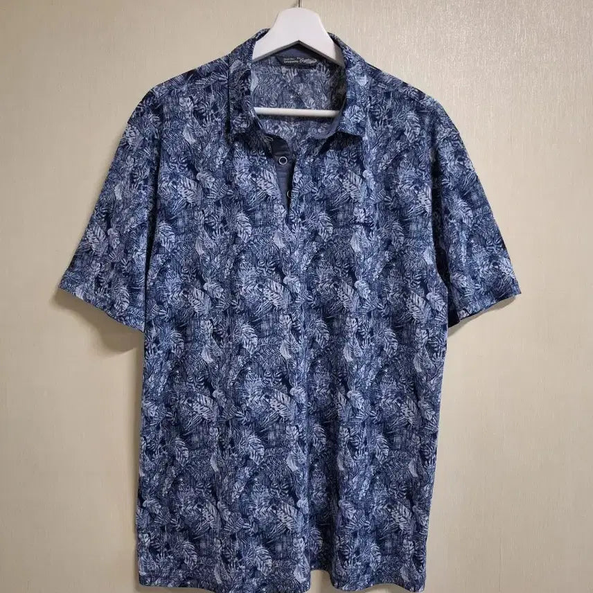 [BUNJANG] Crocodile Hawaiian Print Short-Sleeve T-Shirt (Navy, Size 105) / 크로커다일 반팔티 105