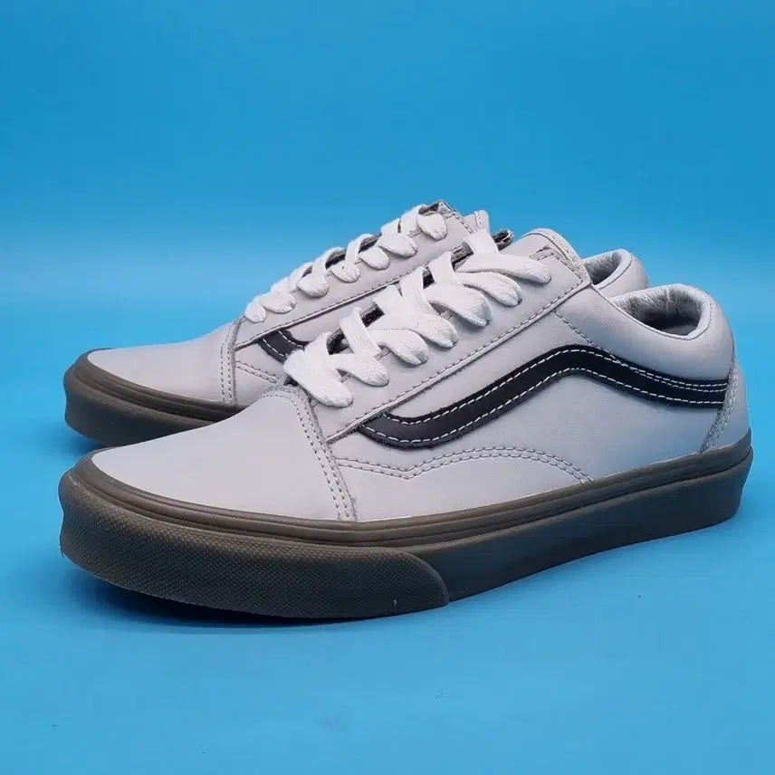 [BUNJANG] Vans Old Skool Grey Leather Gumsole Sneakers / b 반스 올드스쿨 그레이 레더 검솔 스니커즈 240