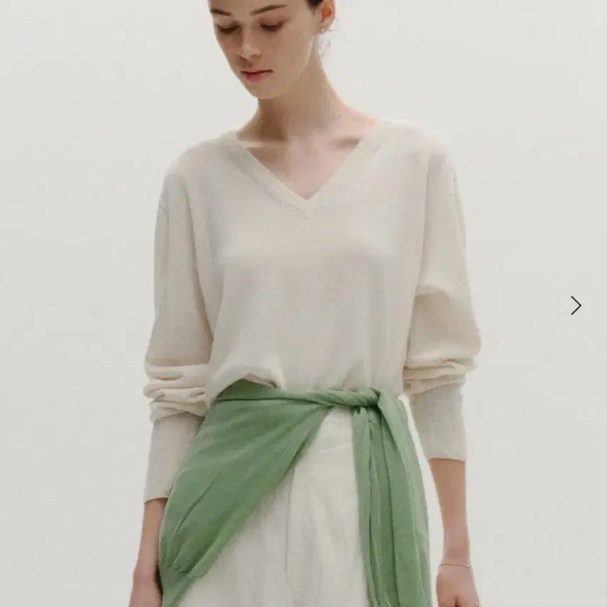 [BUNJANG] Sie Vena Loose V-Neck Knit Cream / (새상품)시에 sie 베나 루즈 브이넥 니트 크림