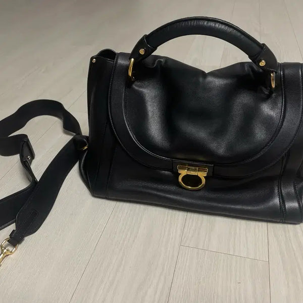 [BUNJANG] Salvatore Ferragamo Susanna Bag / 페레가모 수잔나백