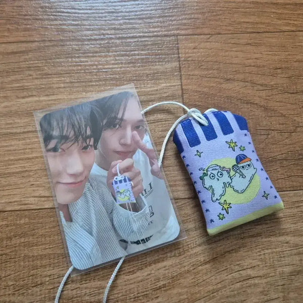 [BUNJANG] ATEEZ Fanmeeting ATINY Zone Umbrella Unit Photocard & Omamori Set / 에이티즈 팬미팅 에이티니존 우산 유닛포카