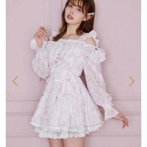 [BUNJANG] Liz Lisa Ribbon Frill Off-Shoulder Setup / 리즈리사 리본 프릴 오프숄더 셋업