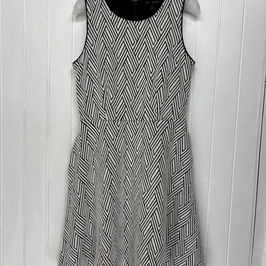 [BUNJANG] Banana Republic Jacquard Sleeveless Midi Dress Size 55 / 바나나리퍼블릭 자카드 민소매 원피스 55 ㅡ0721