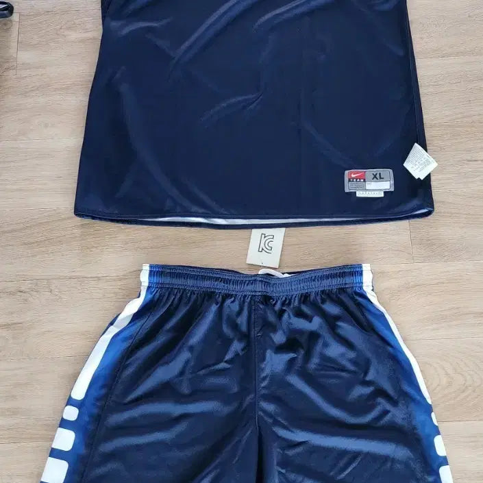 [BUNJANG] Nike Korean National Basketball Team Training Set / 나이키 농구국대 연습복 세트 소장용 새제품