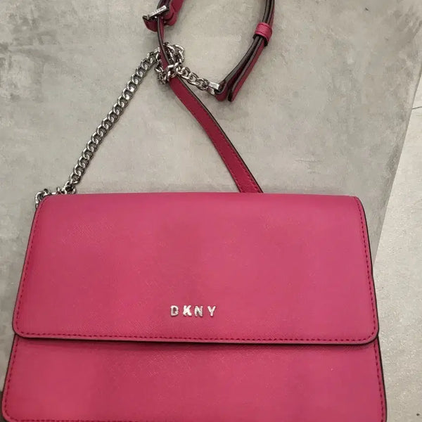 [BUNJANG] DKNY Women's Pink Chain Shoulder Bag / DKNY 여성 핑크 체인 숄더백
