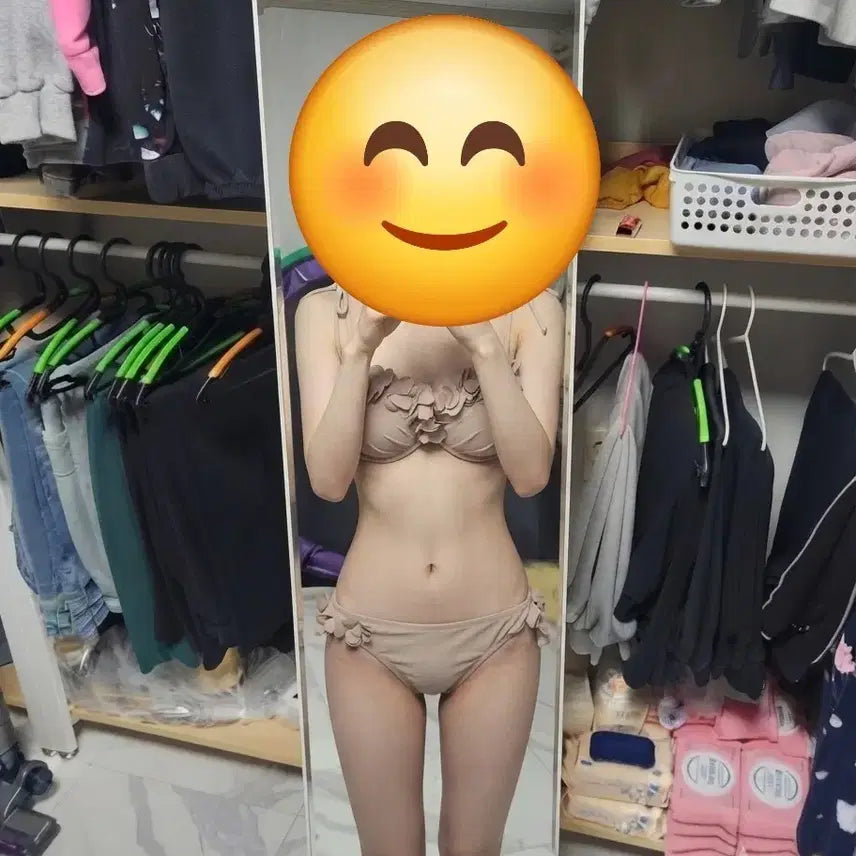 [BUNJANG] Beige Frill Bikini / 베이지색 프릴 비키니