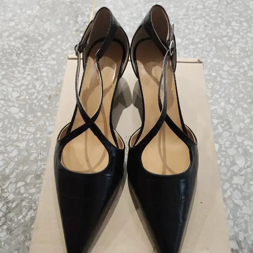 [BUNJANG] Handmade Black Crocodile Pattern Pumps 255mm / 수제화 블랙 크로커다일 펌프스 255mm