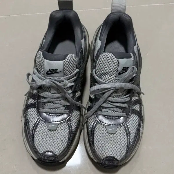 [BUNJANG] Nike V2K Run Silver Grey 245 / 나이키 V2K런 실버그레이 245
