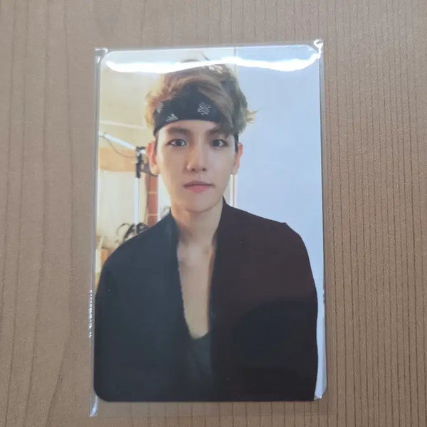 [BUNJANG] BAEKHYUN EXO 'XOXO' Repackage Photocard / 백현 으르렁 포토카드 BAEKHYUN Photocard The 1st Album 'XOXO (Kiss& Hug)' Repackage