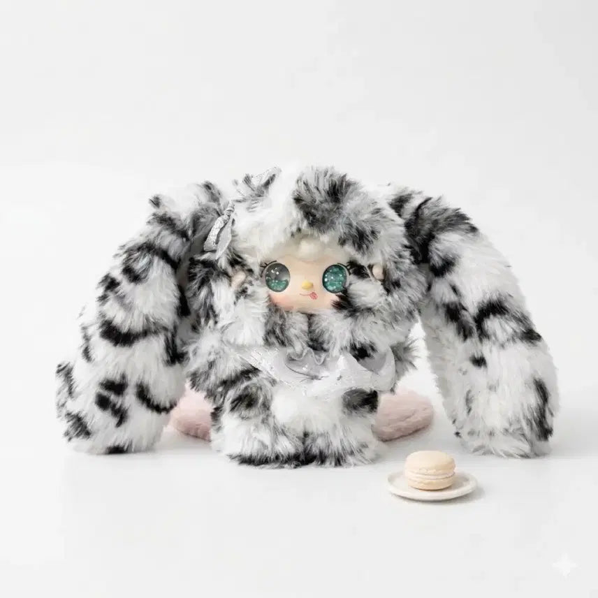 [BUNJANG] Yuki Hopping Bunny Plush (Joonique/Water Eyes) / 유키 호핑버니 인형(준시크/물눈)