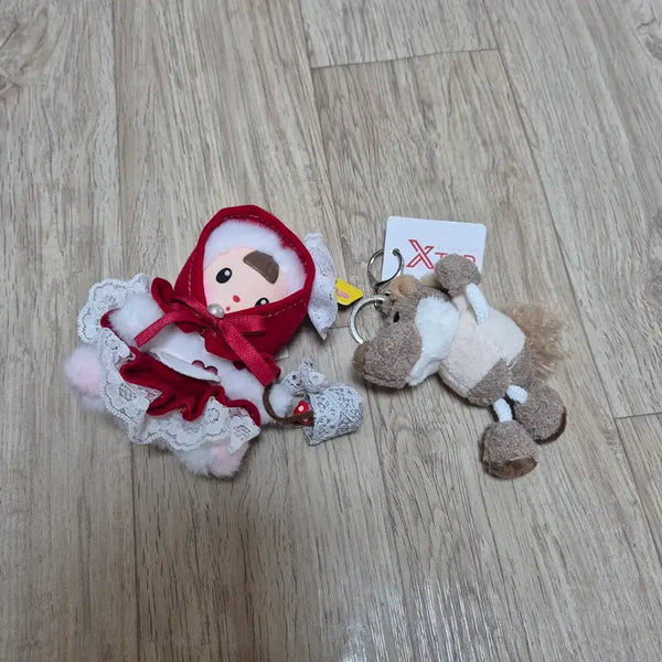 [BUNJANG] Little Red Riding Hood and Wolf Doll Set / 빨간모자와 늑대 인형 세트
