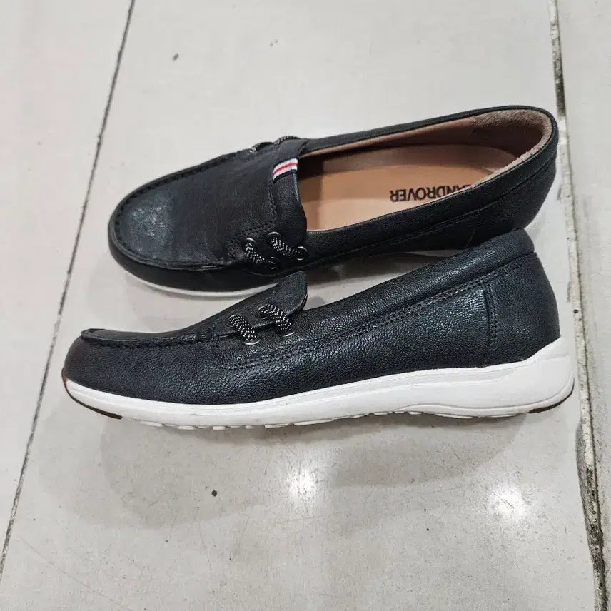 [BUNJANG] Geumkang Loafers / 금강제화로퍼(235)
