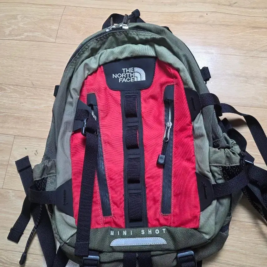 [BUNJANG] The North Face Mini Shot Backpack / 노스페이스 미니샷 백팩.      가로28세로40cm.