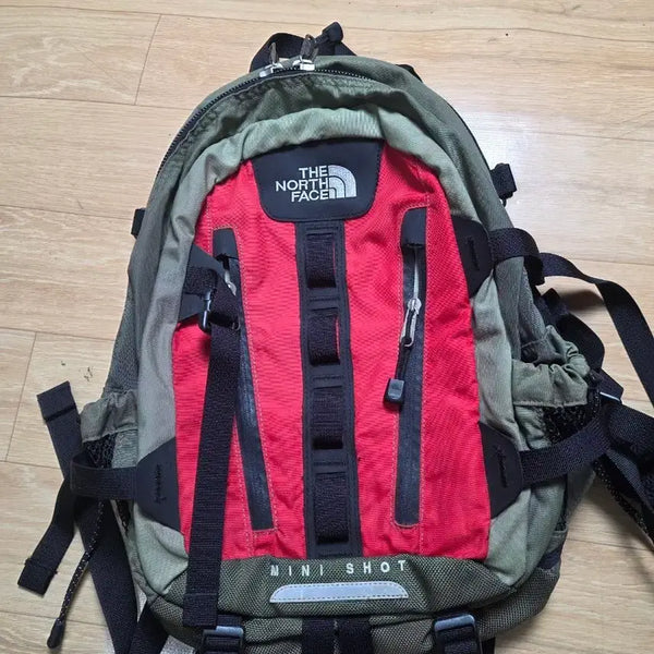 [BUNJANG] The North Face Mini Shot Backpack / 노스페이스 미니샷 백팩.      가로28세로40cm.