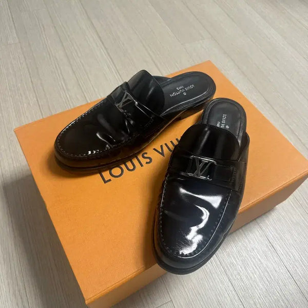 [BUNJANG] Louis Vuitton Loafer Mule Shoes / 루이비통 로퍼 뮬 250