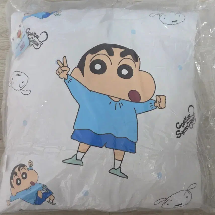 [BUNJANG] Crayon Shin-chan Ccharacter Cushion / 짱구 방석