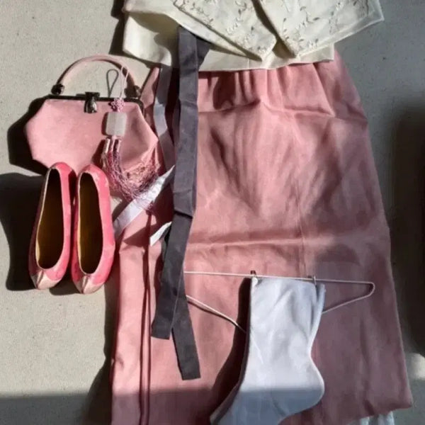 [BUNJANG] Traditional Korean Hanbok Set (Jeogori, Skirt, Shoes, Bag, Underskirt) / 한복 세트 (저고리, 치마, 신발, 가방, 속치마) 남,여 세트
