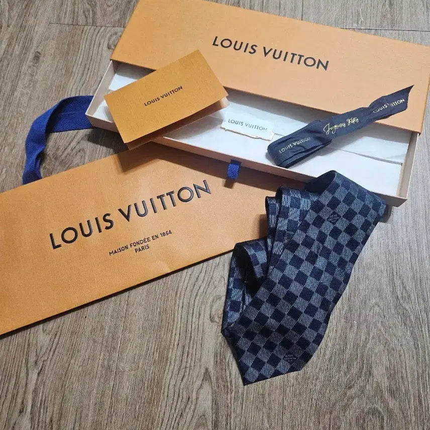 [BUNJANG] Louis Vuitton Damier Silk Necktie Blue / 루이비통 다미에 넥타이 블루 (정품)