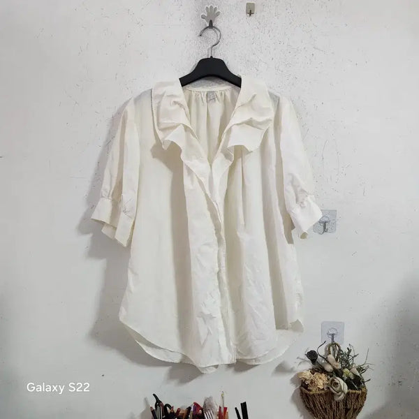 [BUNJANG] White Frill Blouse / 화이트 프릴 블라우스