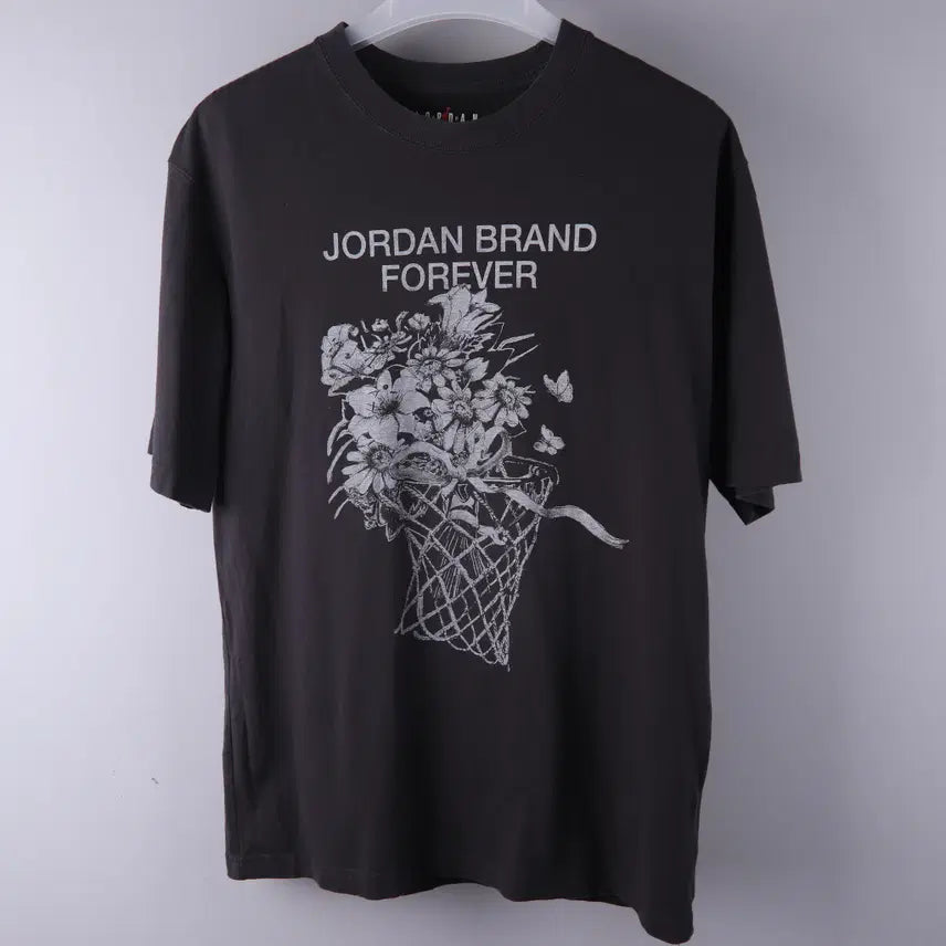 [BUNJANG] Nike Jordan Women's Oversized Short Sleeve T-Shirt FV7120 045 (M) / 나이키 조던 우먼 오버사이즈 반팔 티셔츠 FV7120 045 (M)