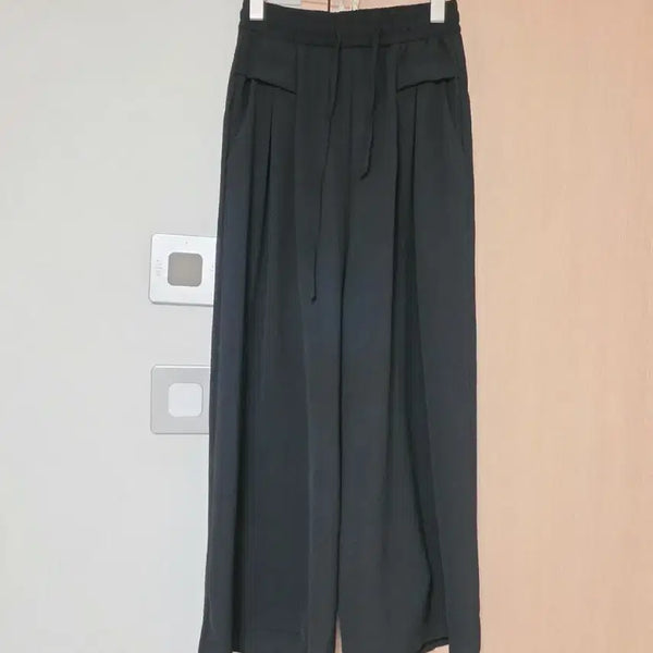 [BUNJANG] Black Wide Slacks Pants / 검정색 와이드 팬츠
