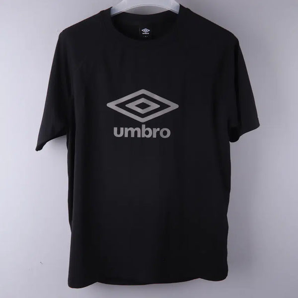 [BUNJANG] Umbro Soft Cool Touch Big Logo Short Sleeve T-shirt Black (95) / 엄브로(UMBRO) 소프트 쿨터치 빅로고 반팔티 블랙 (95)