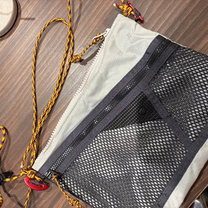 [BUNJANG] Klättermusen Algir M Crossbody Bag / 클라터뮤젠 알기르 M 크로스백