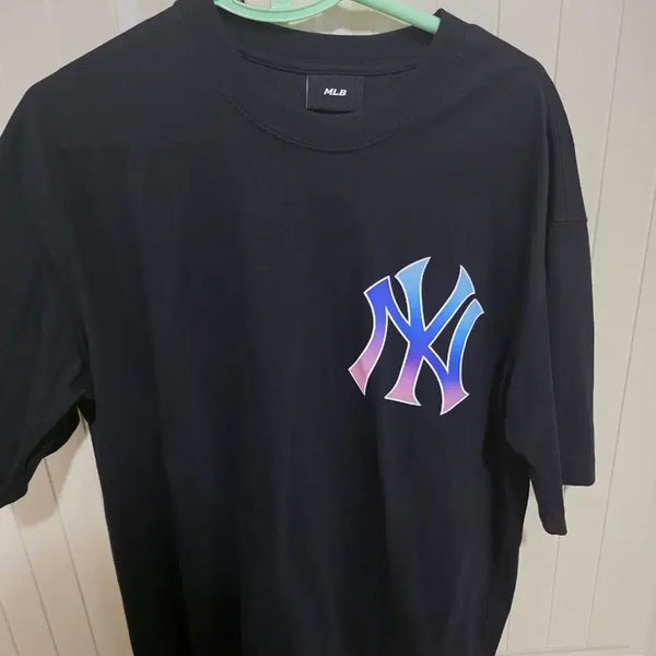 [BUNJANG] MLB New York Yankees Black Short Sleeve T-Shirt / MLB 뉴욕 양키스 반팔 티셔츠 블랙