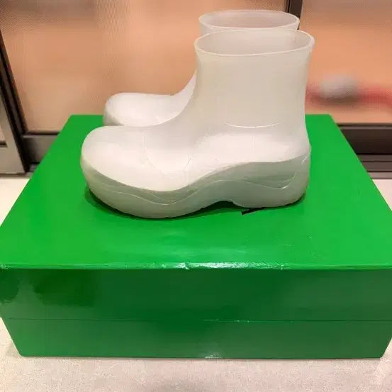 [BUNJANG] Bottega Veneta Jelly Rain Boots White / 보테가 베네타 레인부츠 화이트