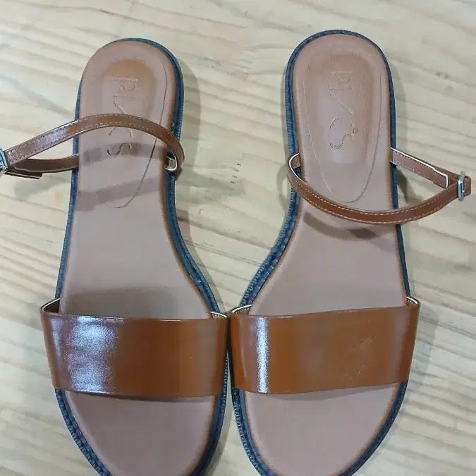 [BUNJANG] CS Brown Women's Sandals Size 250 / PI/CS 샌들 브라운 250사이즈 사용감적음