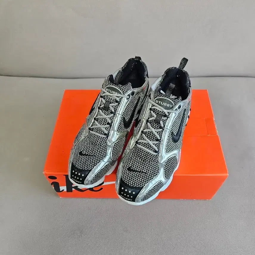 [BUNJANG] Nike Stussy Air Zoom Spiridon Cage 2 Pure Platinum / [290]나이키 스투시 에어 줌 스피리돈 케이지 2 퓨어 플래티넘 플레티넘