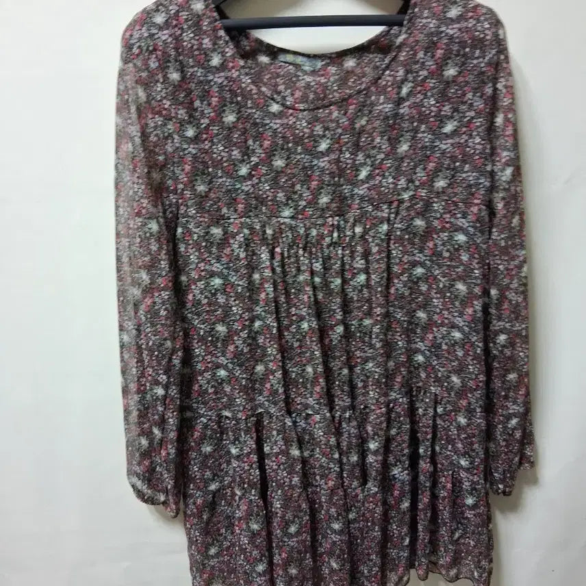 [BUNJANG] Floral Chiffon Blouse Size 77 / 꽃무늬 시폰 블라우스 77