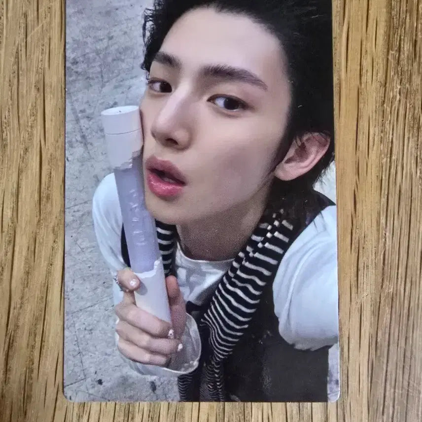 [BUNJANG] Jeju Joohoon SEVENTEEN Lightstick Photocard / 코르티스 주훈 응원봉 포카 양도