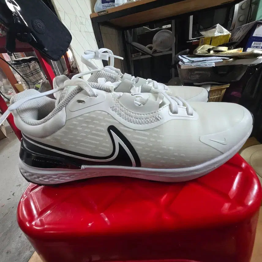 [BUNJANG] Nike Air Max Golf Shoes White Black / 나이키 에어맥스 골프화 화이트 블랙
