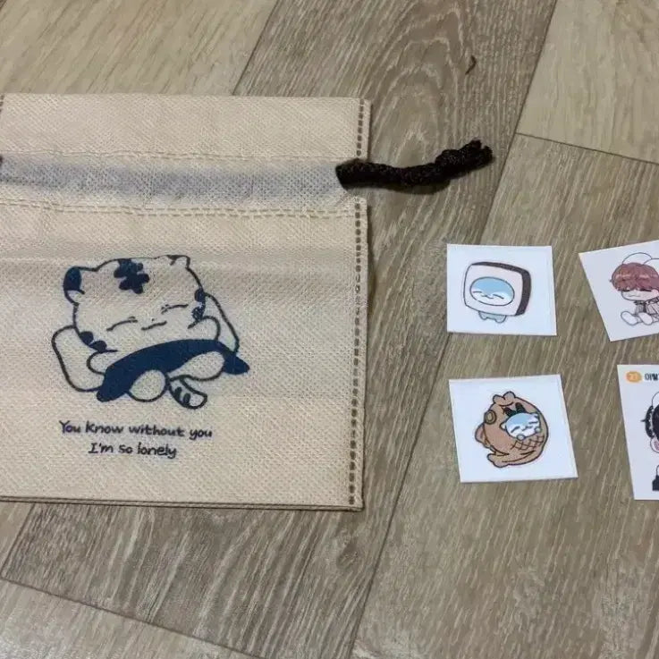 [BUNJANG] SEVENTEEN Joshua "Usnyorang" Pouch With Sticker Pack / 세븐틴 조슈아 웃뇨랑 파우치 띠부씰