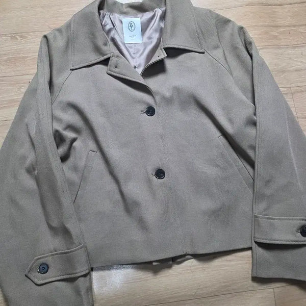 [BUNJANG] Pastry in Bloom Benito Beige Jacket / 66.Benito 베이지자켓 .  스판  신축성.가단62길이45cm. 여