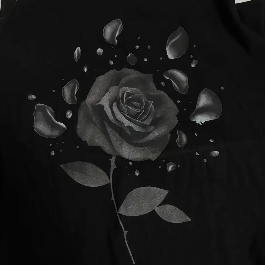[BUNJANG] Xordinary Rose Short Sleeve T-Shirt Black Limited Edition / [한정판] xordinary 로즈 반팔 블랙