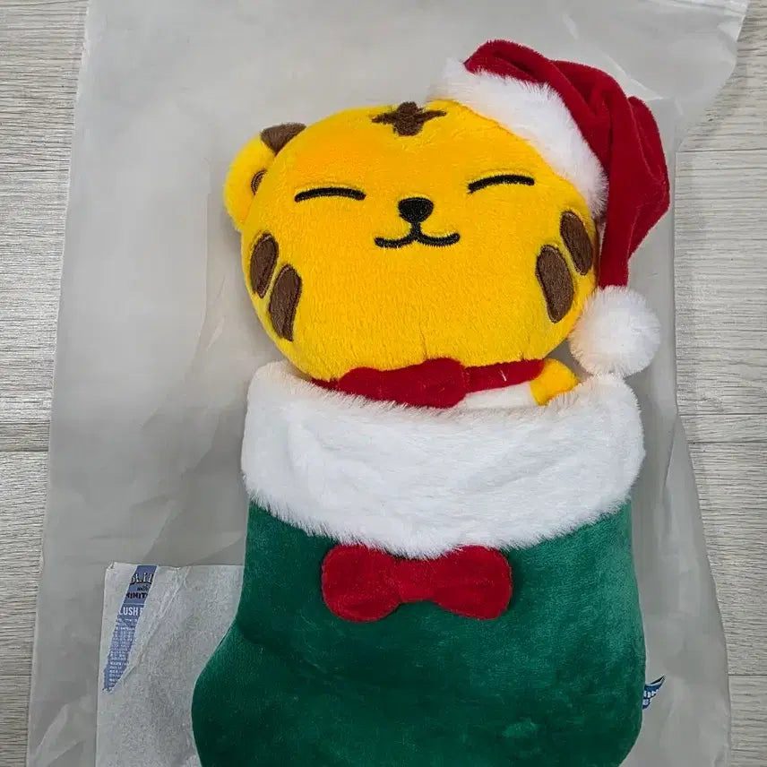 [BUNJANG] SEVENTEEN HOSHI Tamtam Character Christmas Edition Doll / 세븐틴 멤버 호시가 기획한 탐탐(Tamtam) 캐릭터입니