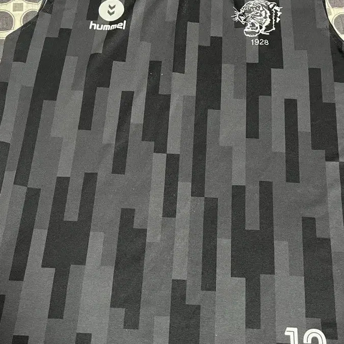 [BUNJANG] Gangneung Central High School Football Team Player Issue Black Sleeveless Shirt / 강릉중앙고 축구부 선수지급용 검정 나시