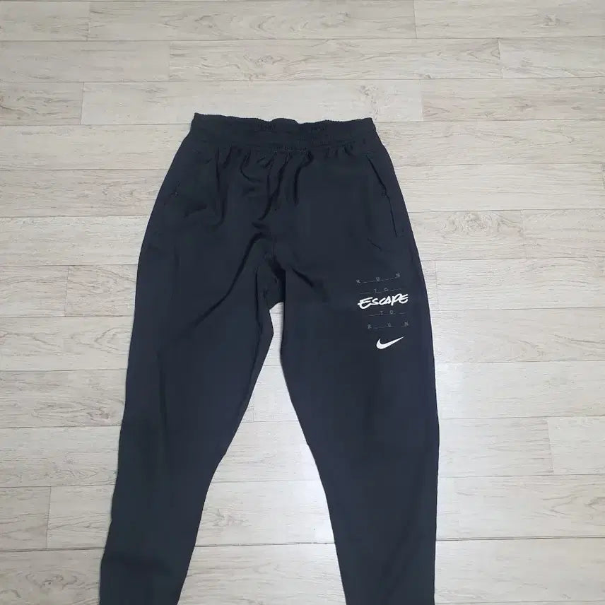 [BUNJANG] Nike Training Pants Size 31 / 31 나이키 정품 봄여름 트레이닝복 바지 팬츠 허리31사이즈 완전좋아요