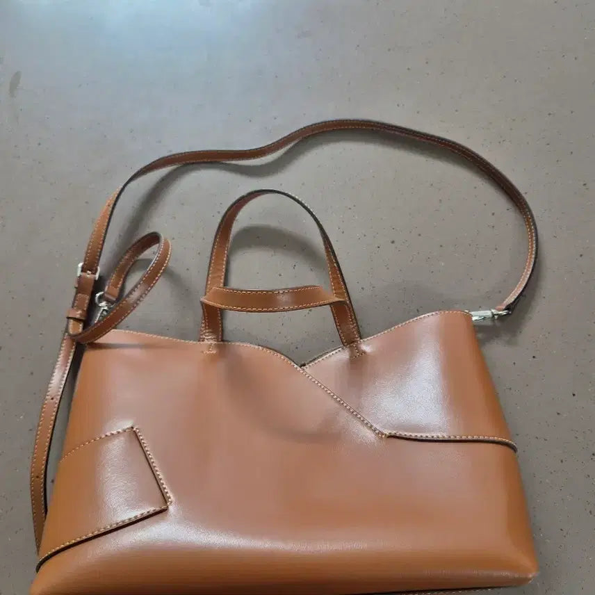 [BUNJANG] Joy Grasson Mare Tote Bag / 조이그라슨 마레 토트백