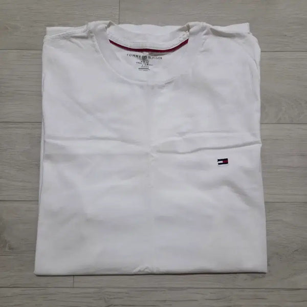 [BUNJANG] Tommy Hilfiger Core Flag Short Sleeve T-Shirt White S / 타미힐피거 코어 플래그 반팔 티셔츠 화이트 S