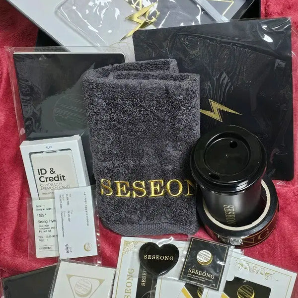 [BUNJANG] Something's Wrong With Us Welcome Kit / 내스급 세성 웰컴키트
